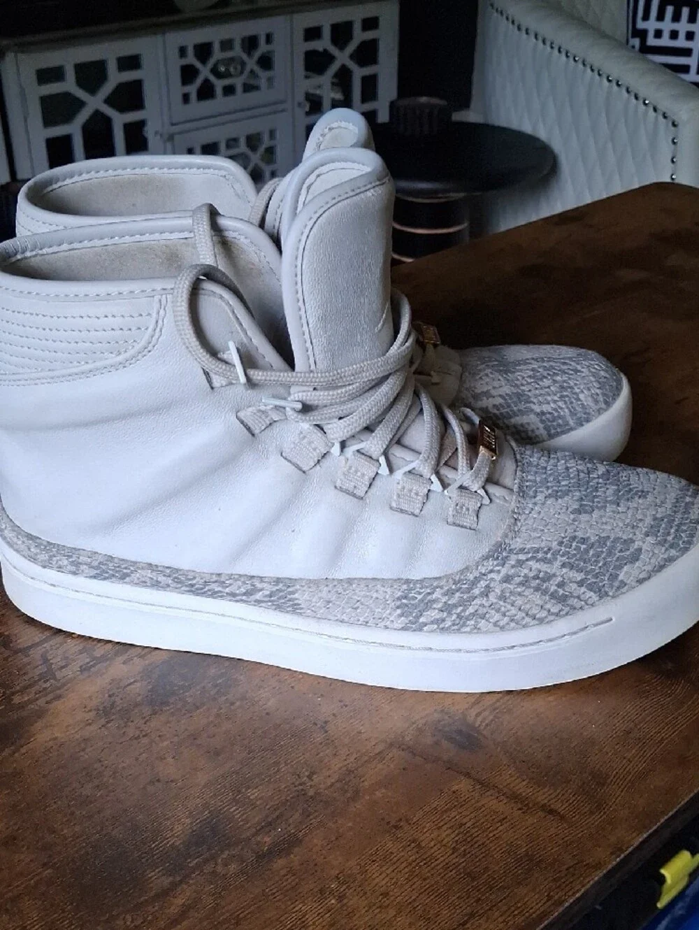 Jordan High Top Sneakers in Light Gray with Snake-Texture Toe